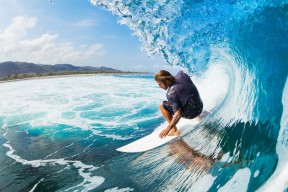 九游-Faker三赛季封神，西班牙球迷为何疯狂？当电竞传奇遇上足球信仰